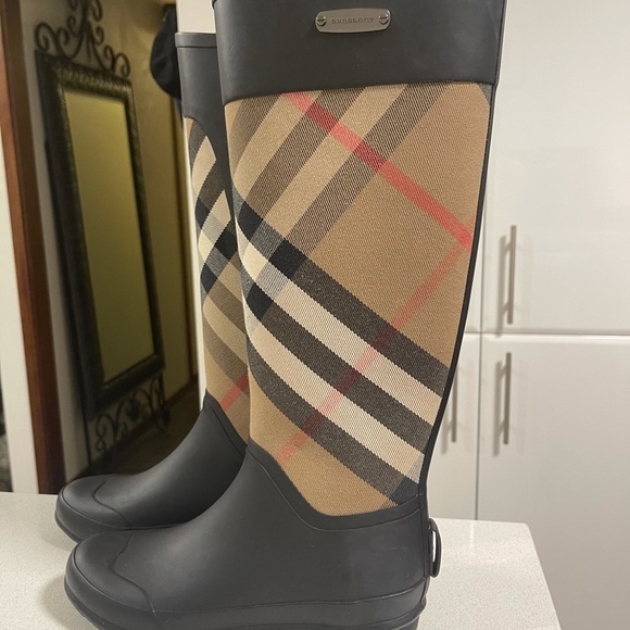 zara perfume weekend collection